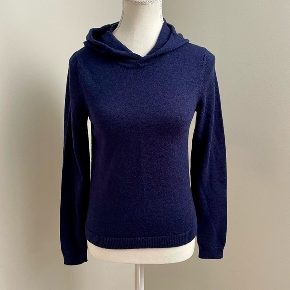 Aritzia Sweaters - Aritzia TNA 100% Merino Wool Navy Blue Knit Hoodie Size Medium